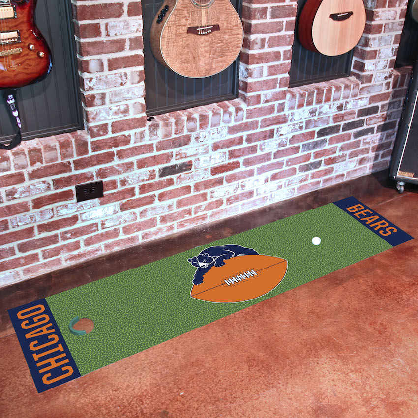 Chicago Bears Vintage 18 x 72 in Putting Green Mat with Throwback Logo