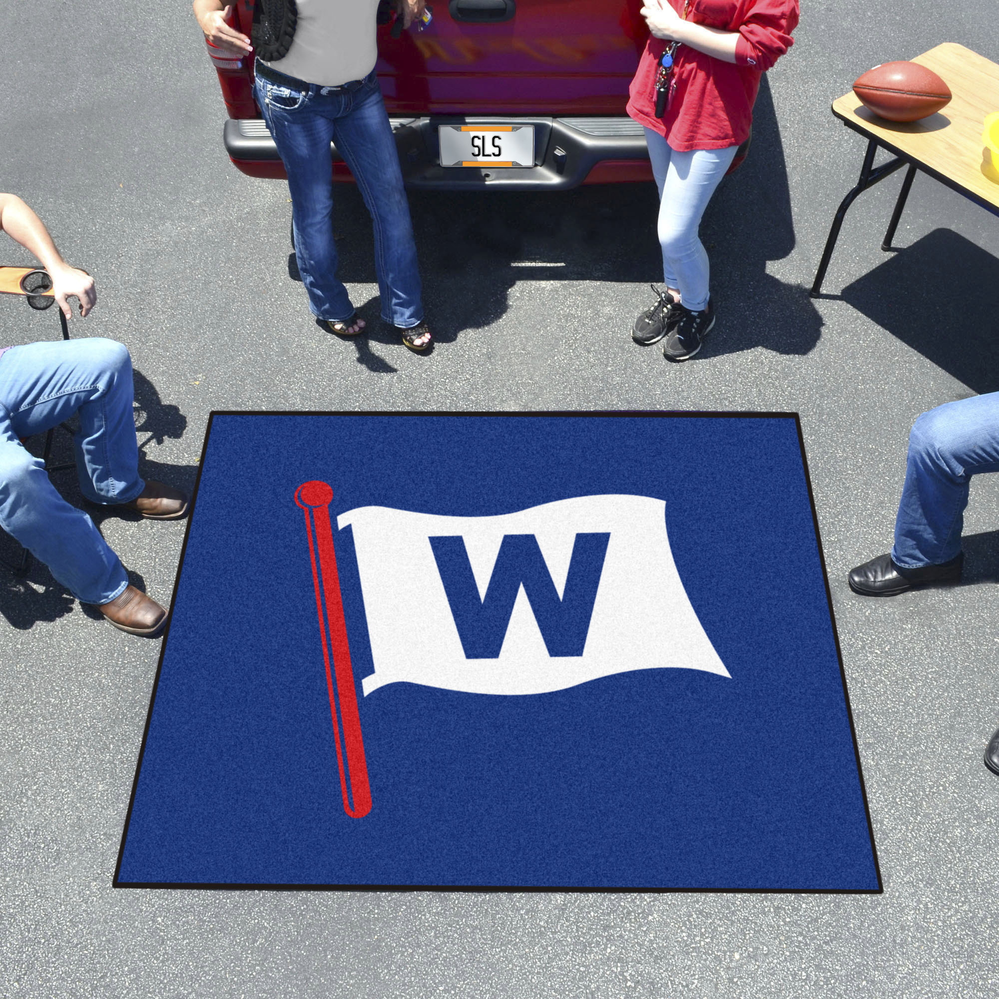 Chicago Cubs FLY THE W TAILGATER 60 x 72 Rug