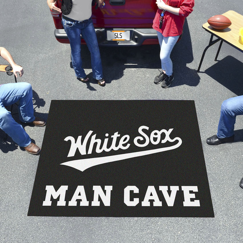 Chicago White Sox ALT LOGO MAN CAVE TAILGATER 60 x 72 Rug