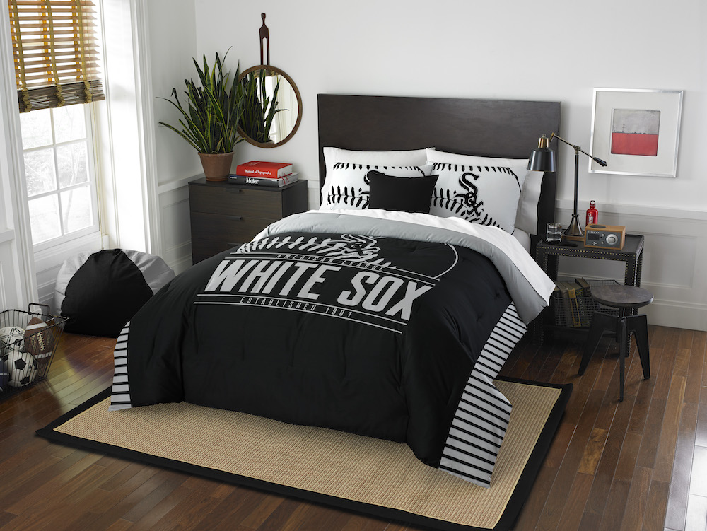 Chicago White Sox QUEEN/FULL size Comforter and 2 Shams