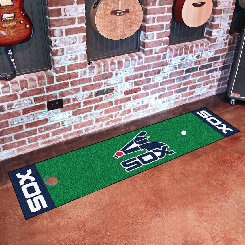 Chicago White Sox MLBCC Vintage 18 x 72 in Putting Green Mat with Throwback Logo