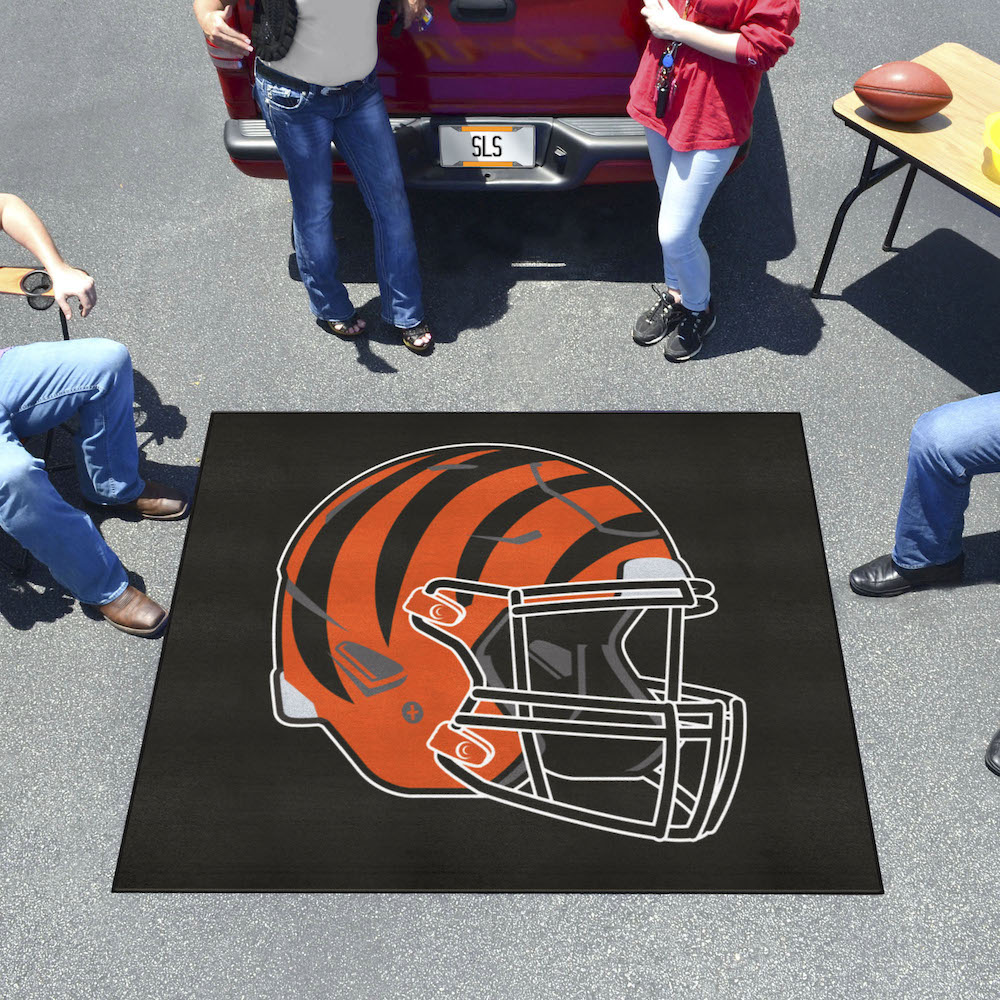 Cincinnati Bengals TAILGATER 60 x 72 Rug - Helmet Logo