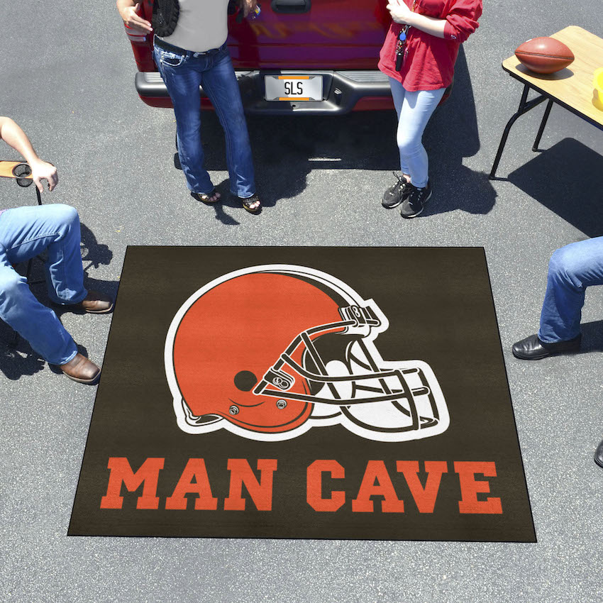 Cleveland Browns MAN CAVE TAILGATER 60 x 72 Rug