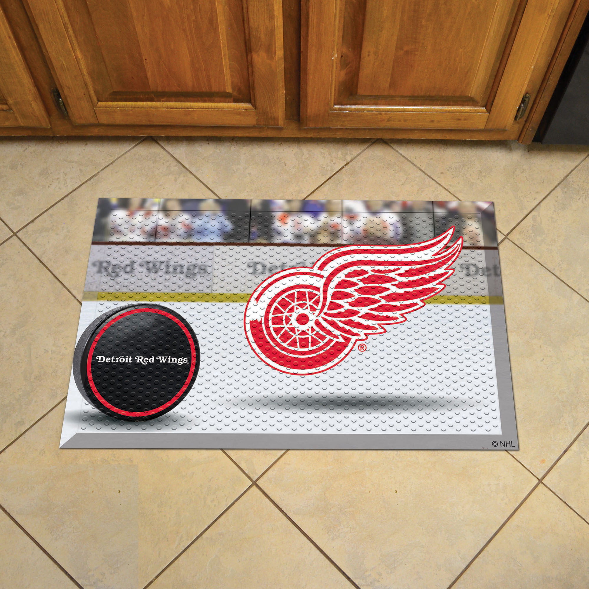 Detroit Red Wings Puck Style SCRAPER Door Mat