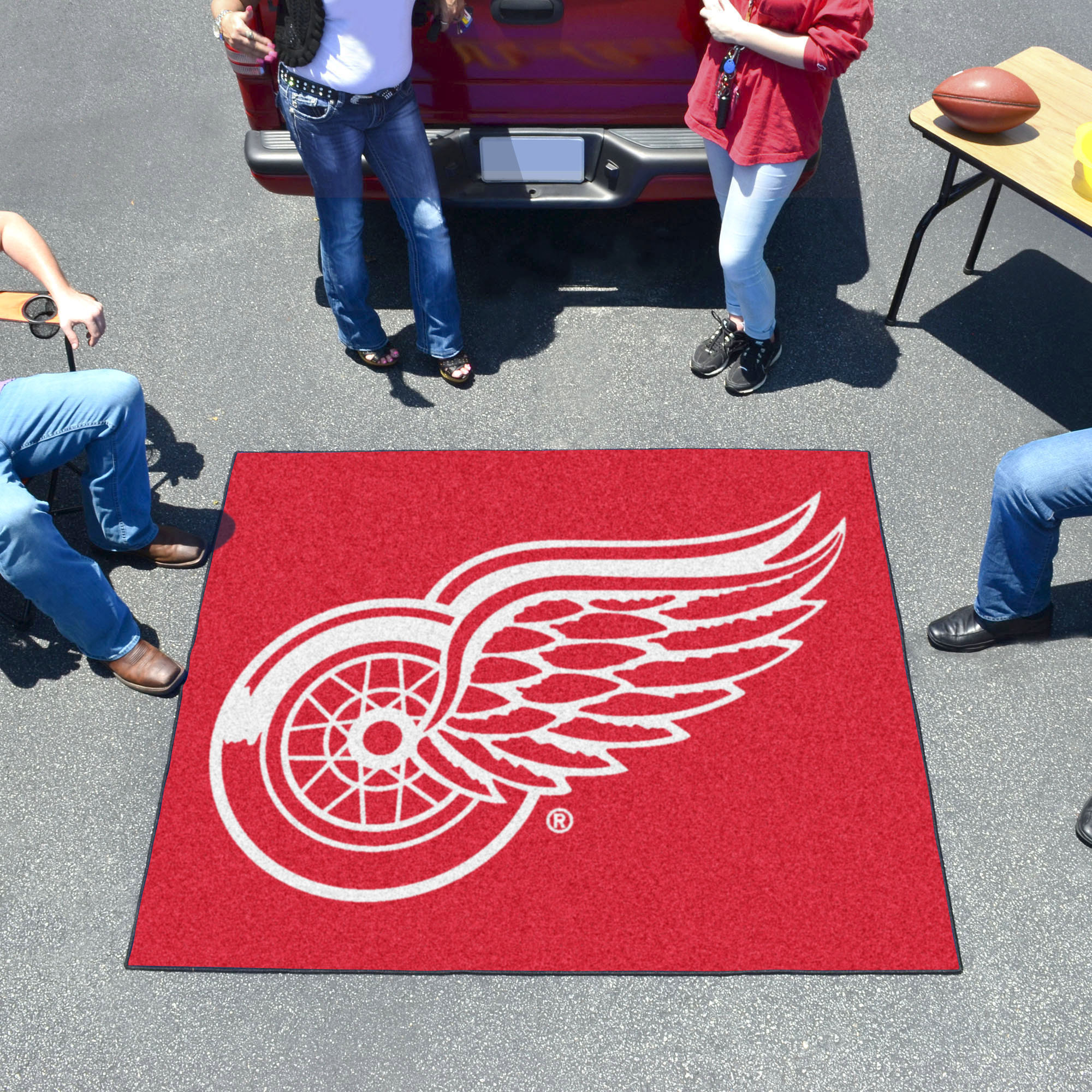Detroit Red Wings TAILGATER 60 x 72 Rug