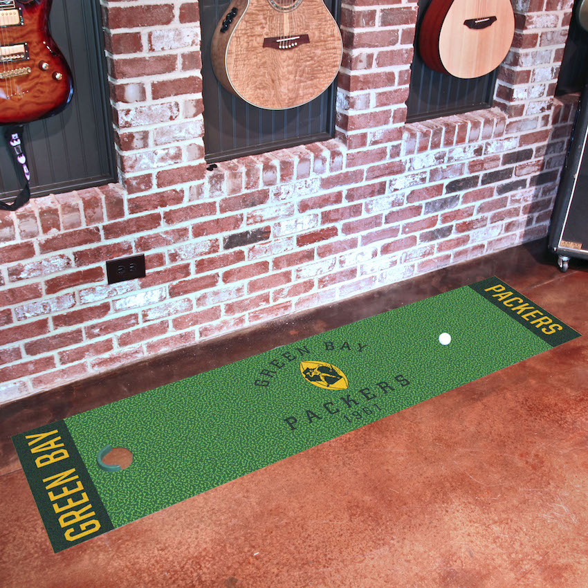Green Bay Packers Vintage 18 x 72 in Putting Green Mat with Throwback Logo
