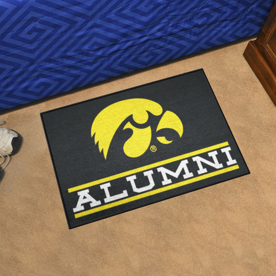 Iowa Hawkeyes ALUMNI 20 x 30 Starter Floor Mat