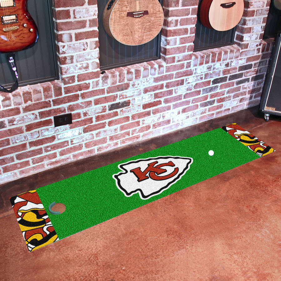 Kansas City Chiefs NFL X-FIT Putting Green Mat 18 x 72