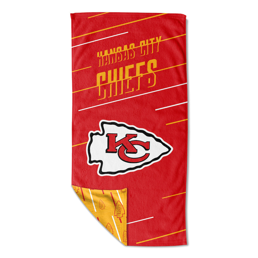 Kansas City Chiefs Beach Towel and Mesh Bag Set