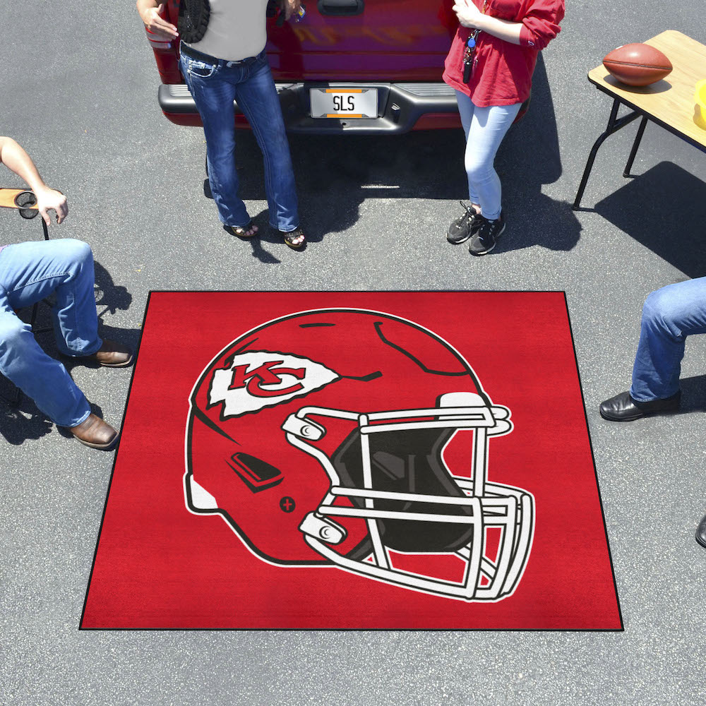 Kansas City Chiefs TAILGATER 60 x 72 Rug - Helmet Logo