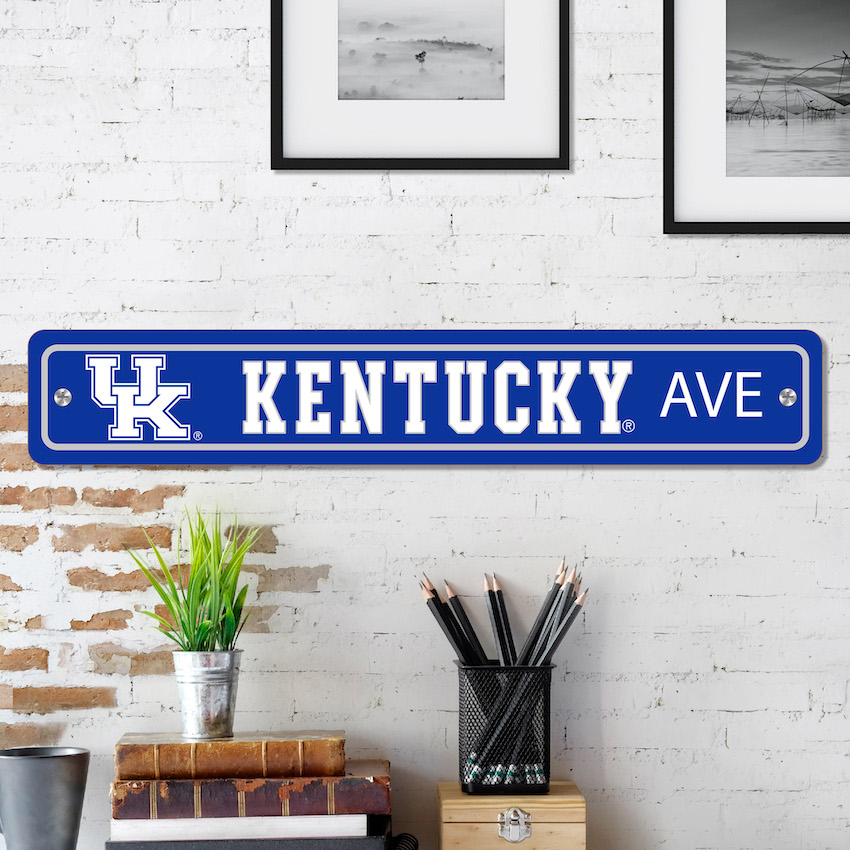 Kentucky Wildcats Street Sign