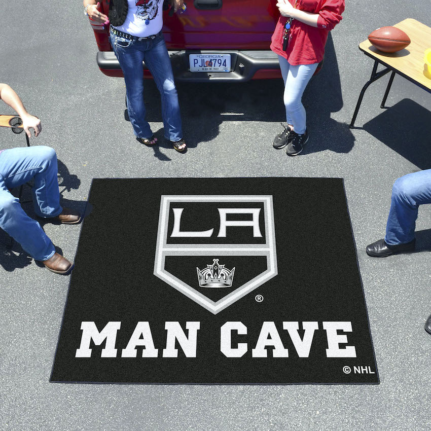 Los Angeles Kings MAN CAVE TAILGATER 60 x 72 Rug