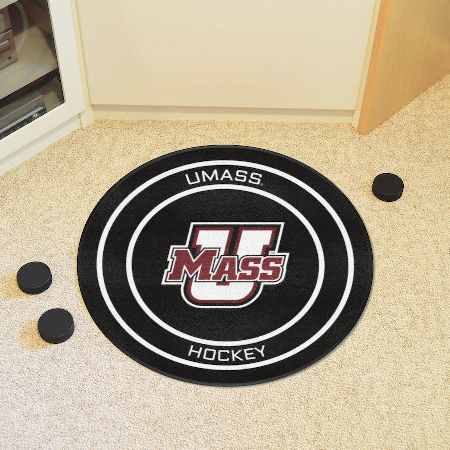 Massachusetts Minutemen Round Hockey Puck Mat