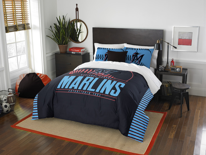 Miami Marlins QUEEN/FULL size Comforter and 2 Shams