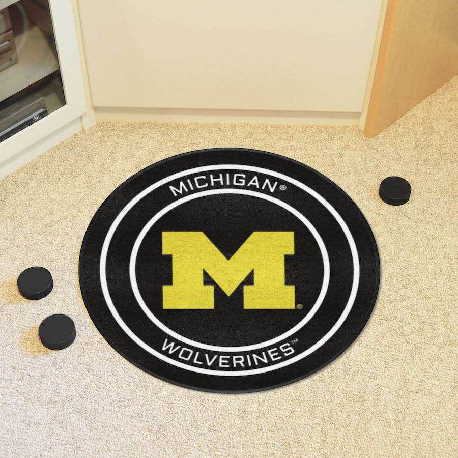 Michigan Wolverines Round Hockey Puck Mat