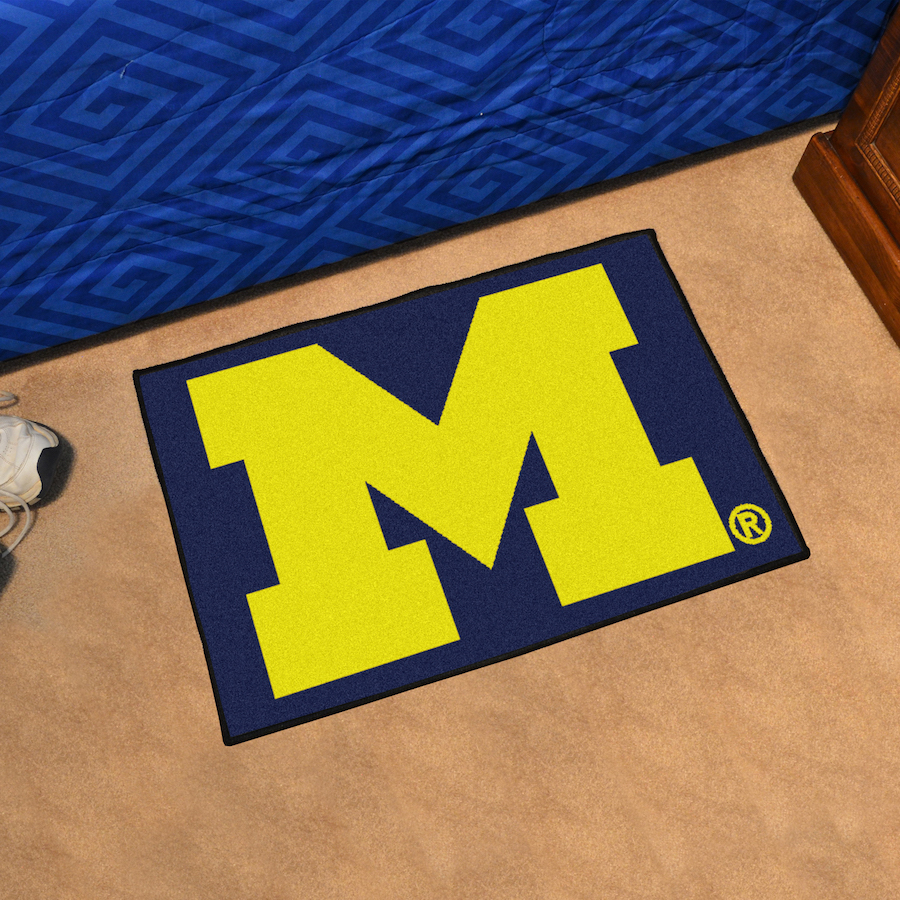 Michigan Wolverines 20 x 30 STARTER Floor Mat