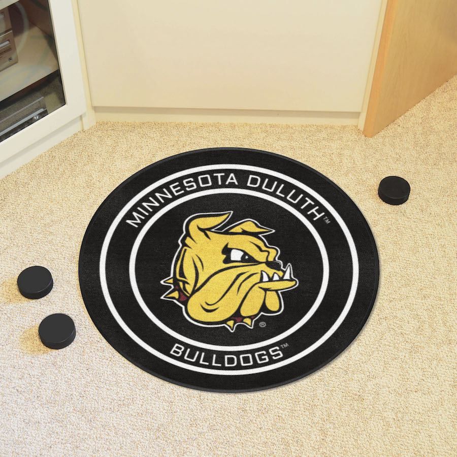 Minnesota Duluth Bulldogs Round Hockey Puck Mat