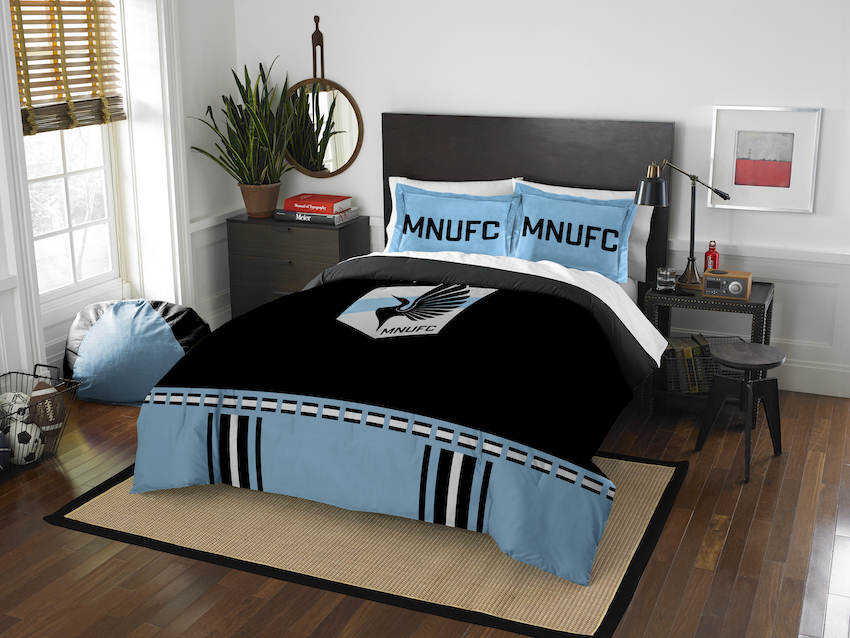 Minnesota United QUEEN/FULL size Comforter and 2 Shams