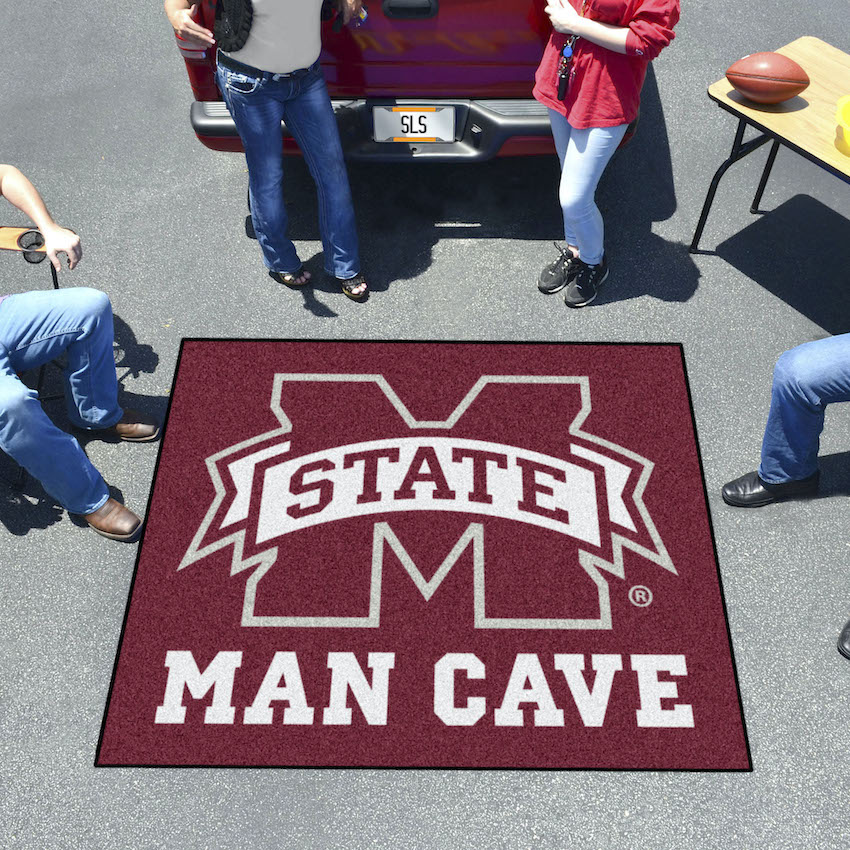 Mississippi State Bulldogs MAN CAVE TAILGATER 60 x 72 Rug