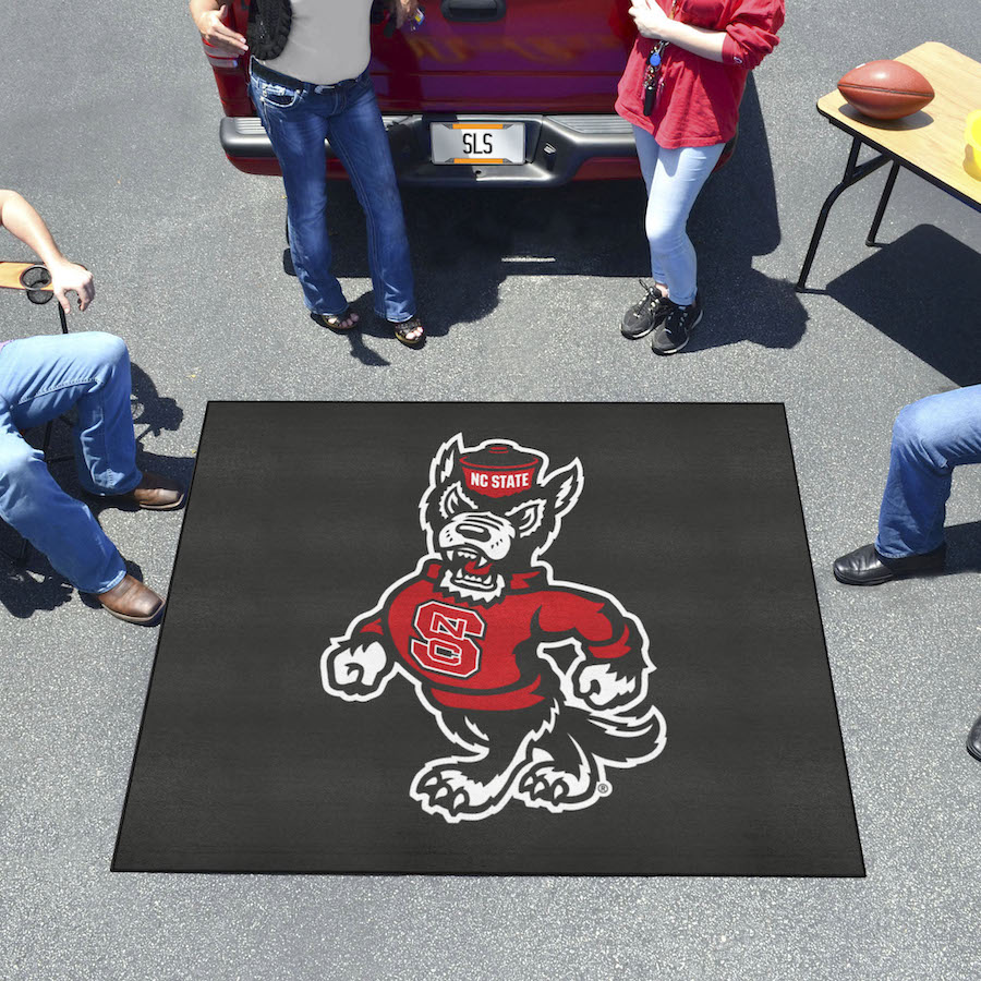 NC State Wolfpack ALT LOGO TAILGATER 60 x 72 Rug