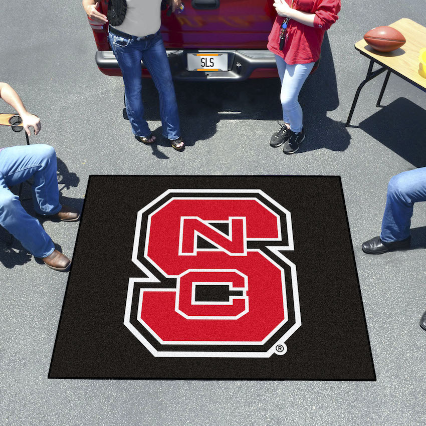 NC State Wolfpack TAILGATER 60 x 72 Rug