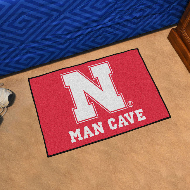 Nebraska Cornhuskers MAN CAVE 20 x 30 STARTER Floor Mat