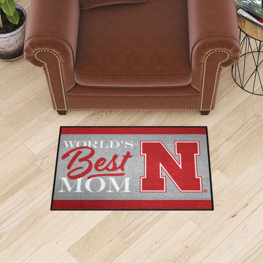 Nebraska Cornhuskers 20 x 30 WORLDS BEST MOM Floor Mat