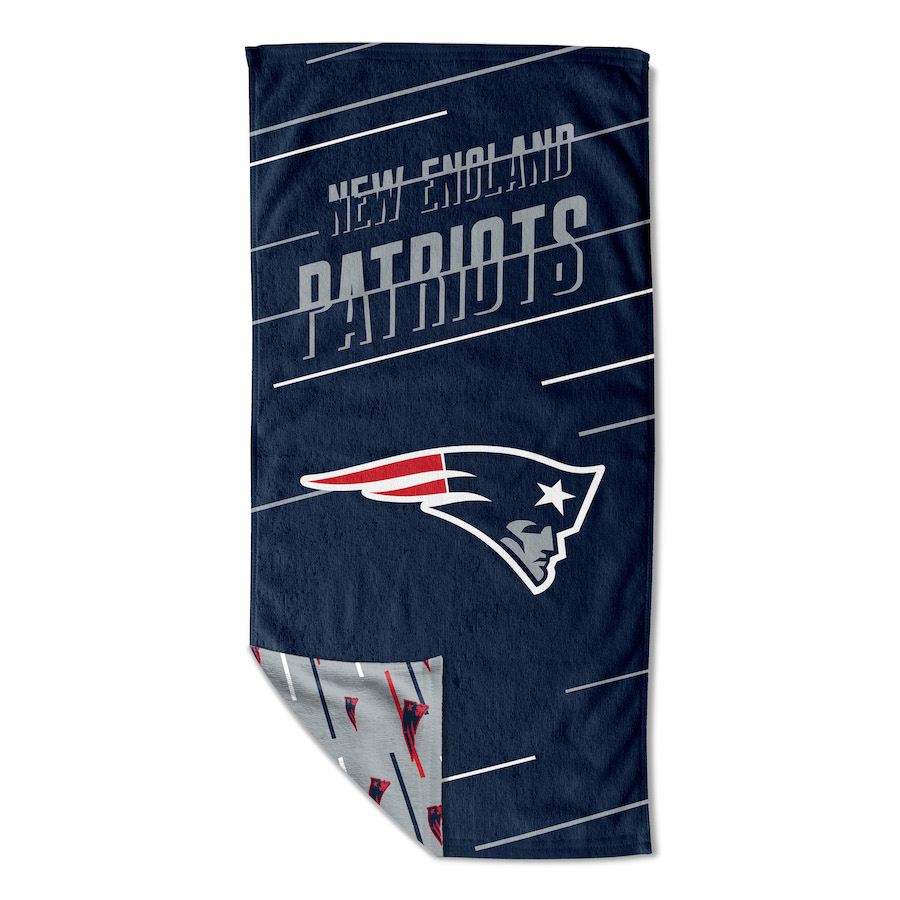 New England Patriots Beach Towel and Mesh Bag Set