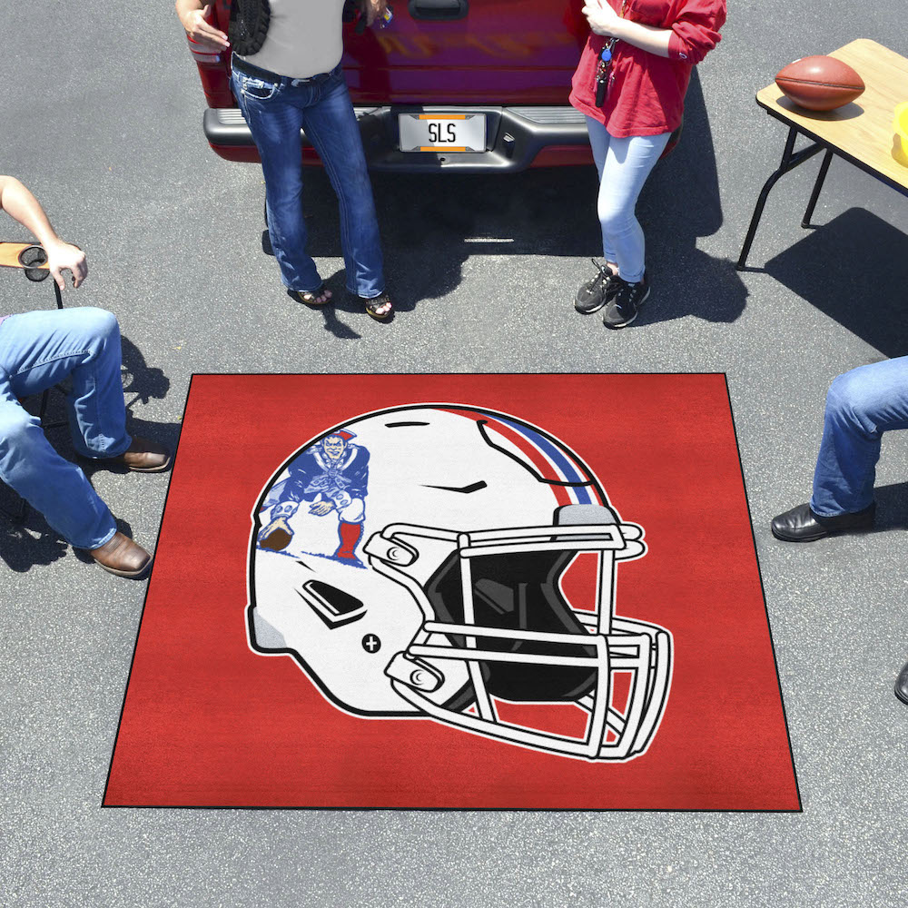 New England Patriots TAILGATER 60 x 72 Rug - Throwback Helmet