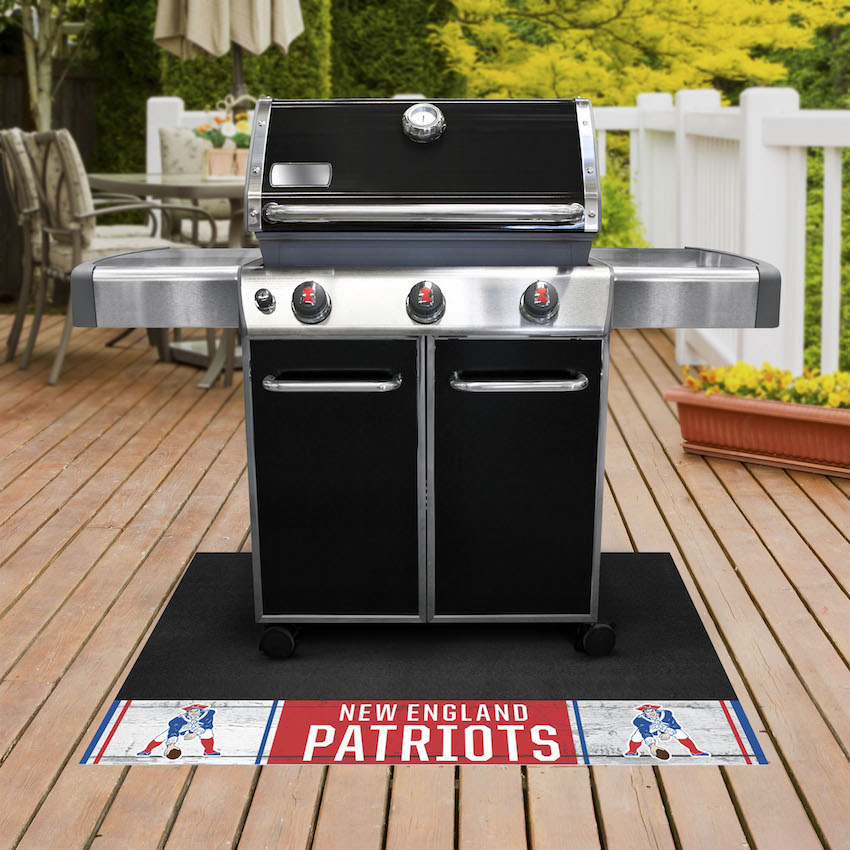 New England Patriots Vintage NFL Grill Mat Throwback Logo