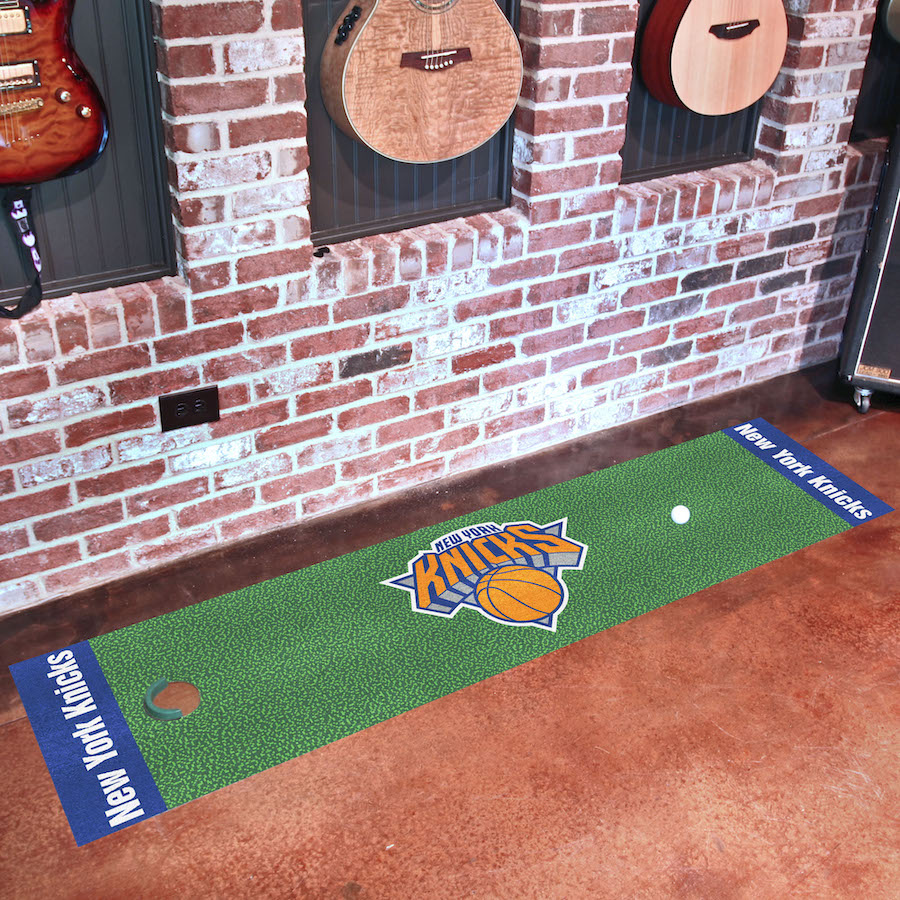 New York Knicks Putting Green Mat 18 x 72