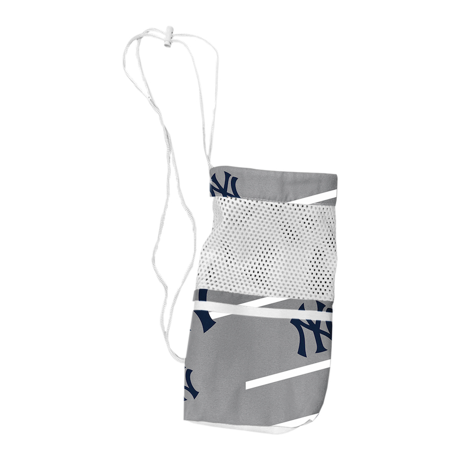 New York Yankees Beach Towel and Mesh Bag Set