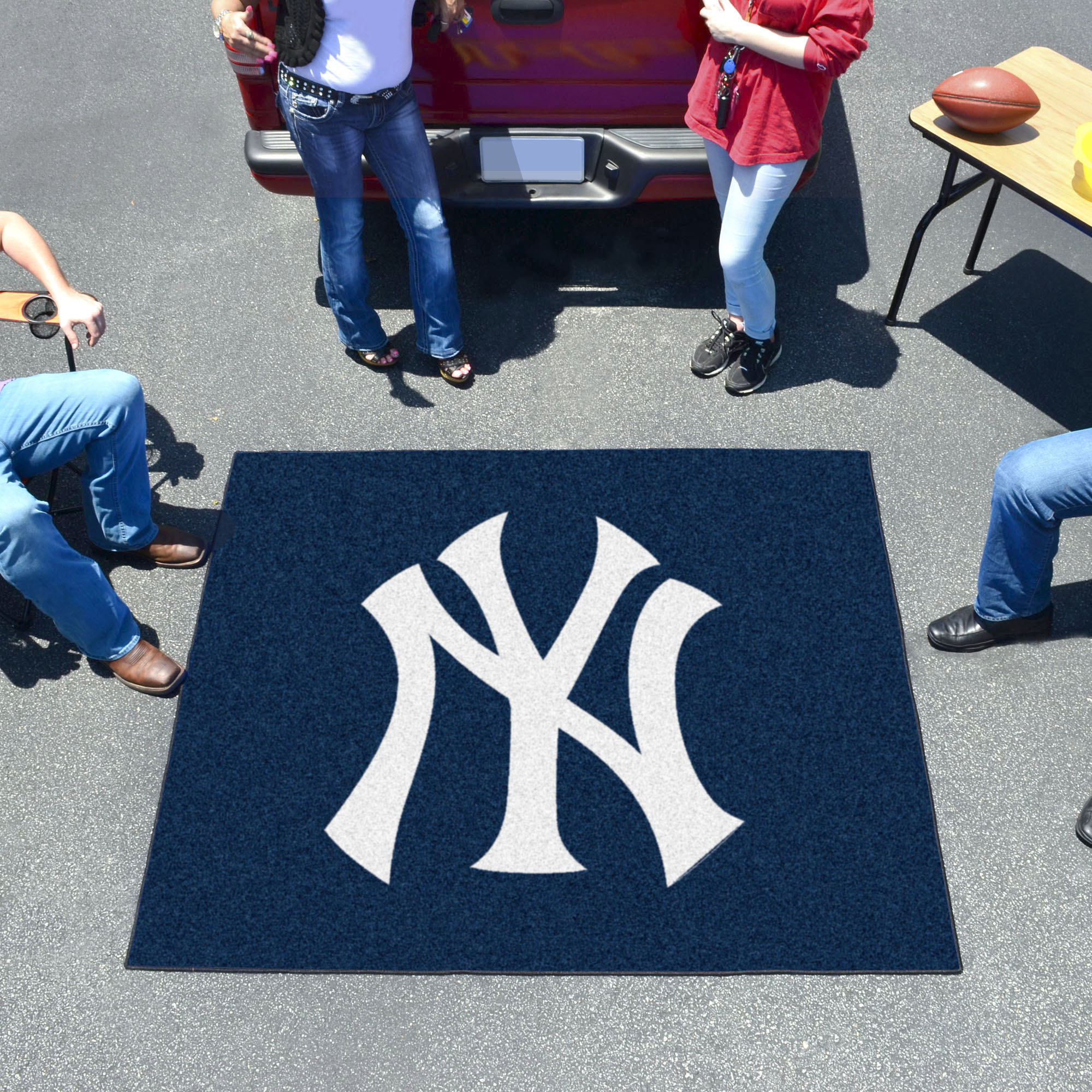 New York Yankees TAILGATER 60 x 72 Rug