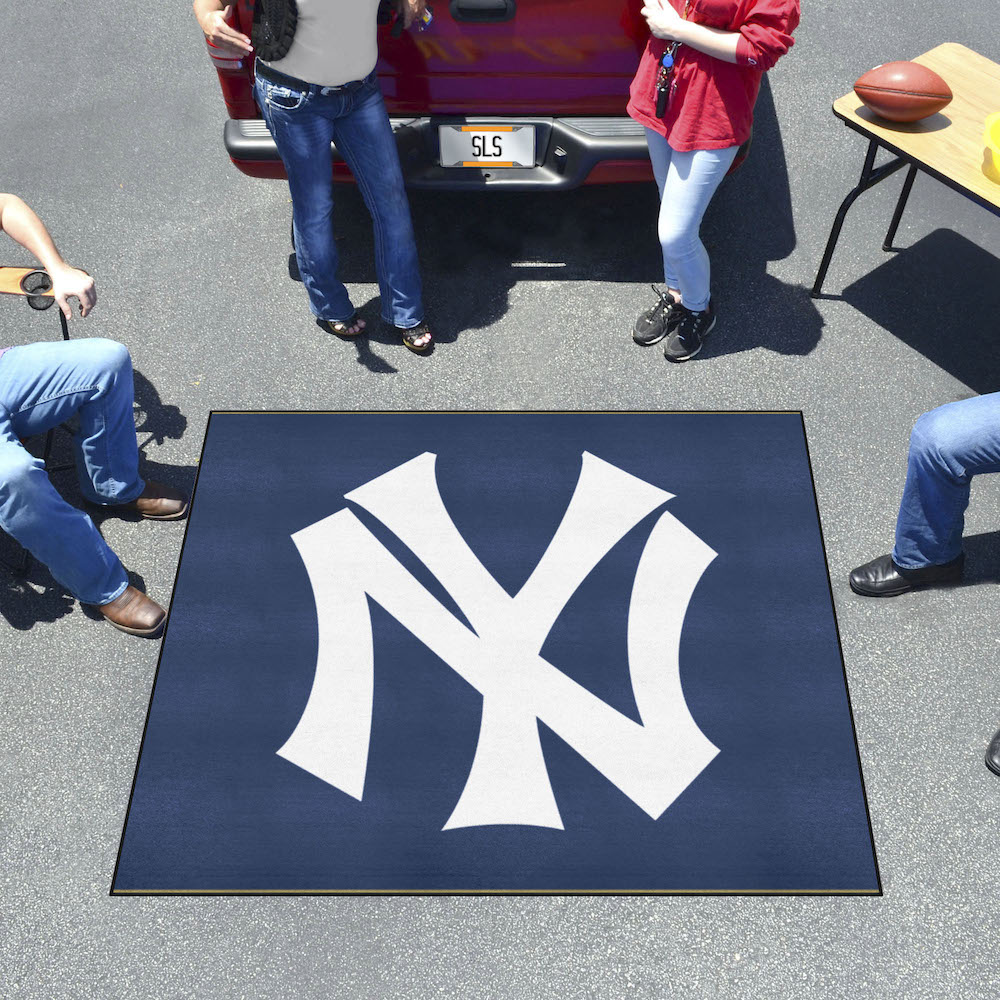 New York Yankees MLBCC Vintage TAILGATER 60 x 72 Rug Throwback Logo