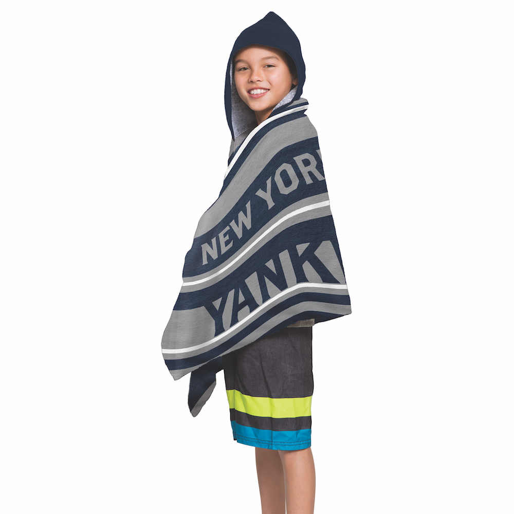 New York Yankees Youth Hooded Beach Towel