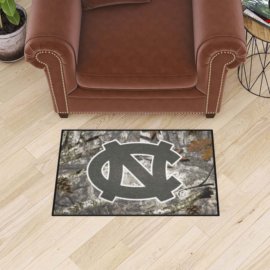 North Carolina Tar Heels CAMO 20 x 30 Starter Floor Mat