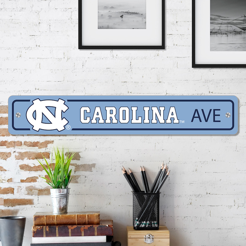 North Carolina Tar Heels Street Sign