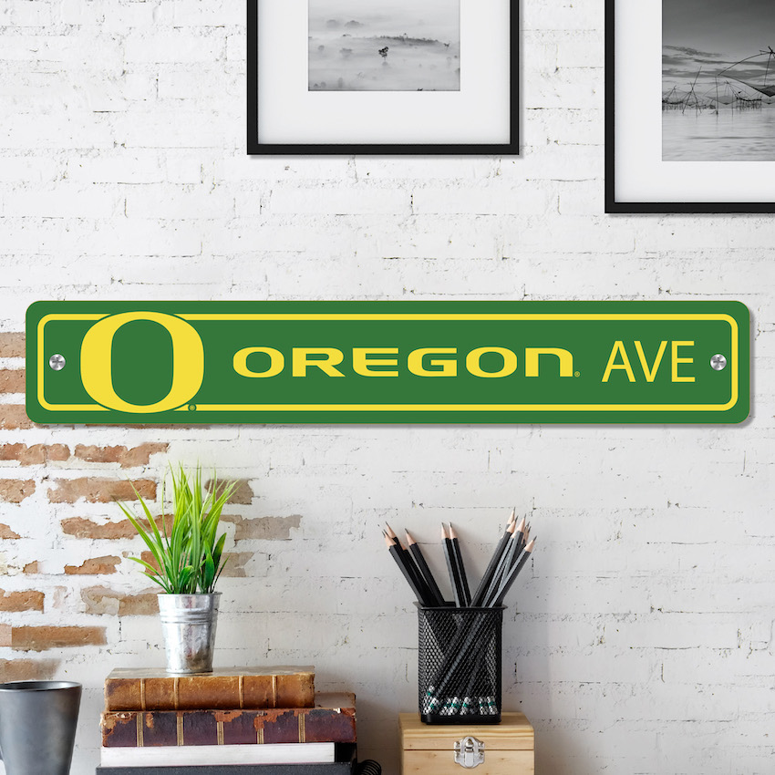 Oregon Ducks Street Sign