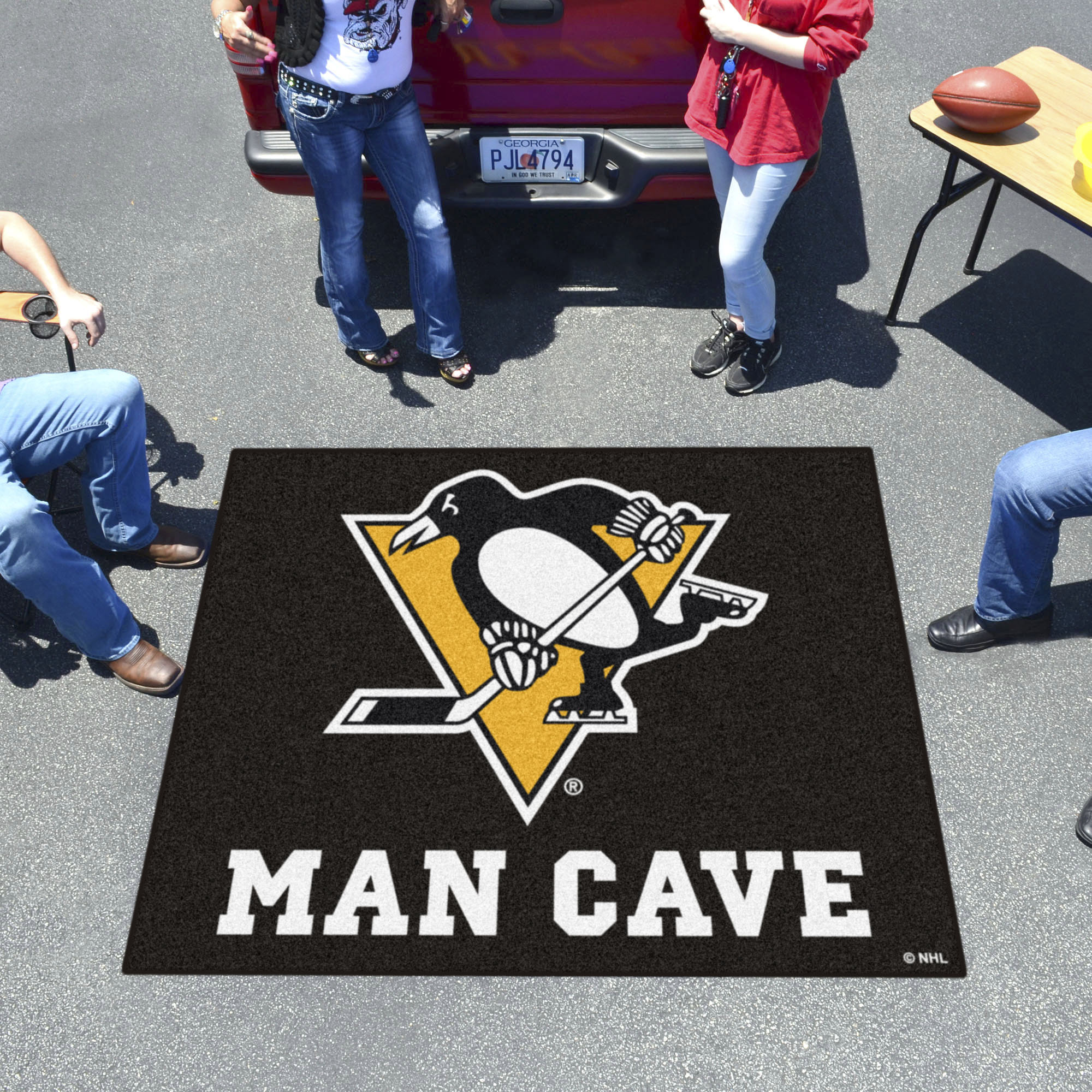 Pittsburgh Penguins MAN CAVE TAILGATER 60 x 72 Rug