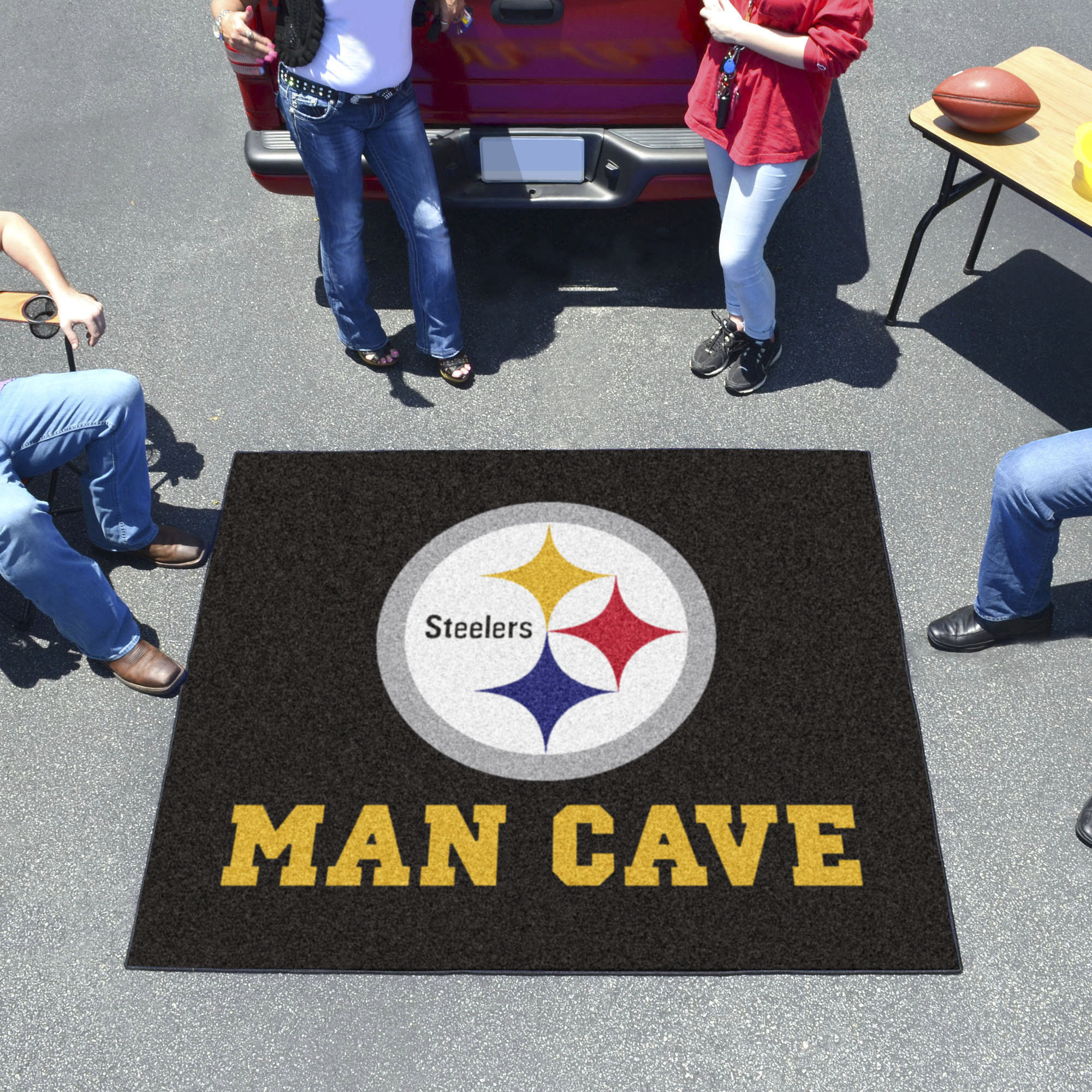 Pittsburgh Steelers MAN CAVE TAILGATER 60 x 72 Rug