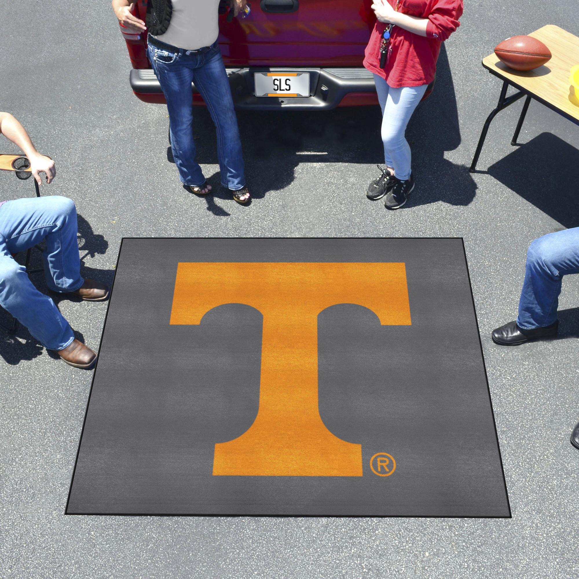 Tennessee Volunteers TAILGATER 60 x 72 Rug - Alt Color