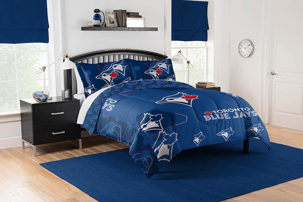 Toronto Blue Jays QUEEN/FULL size Comforter and 2 Shams