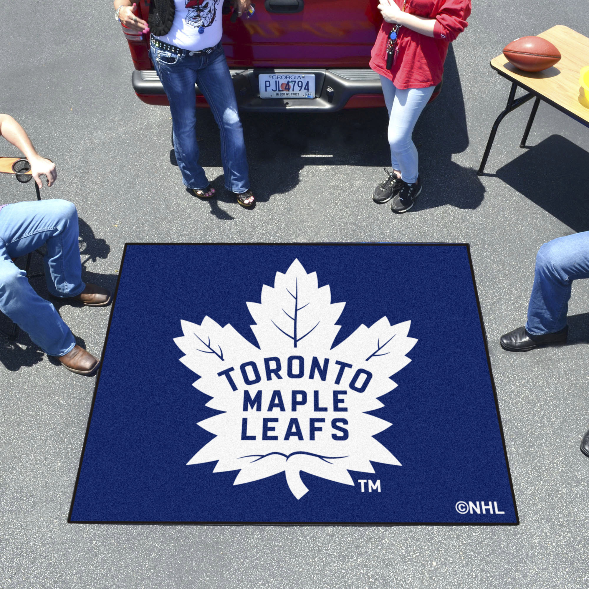 Toronto Maple Leafs TAILGATER 60 x 72 Rug
