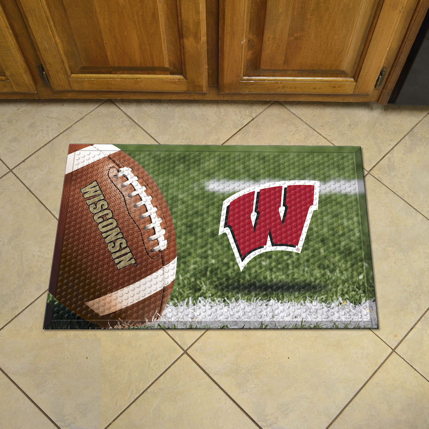 Wisconsin Badgers Ball Style SCRAPER Door Mat