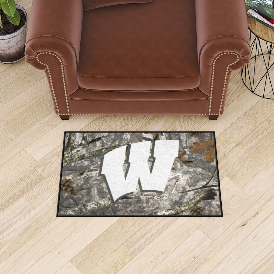 Wisconsin Badgers CAMO 20 x 30 Starter Floor Mat