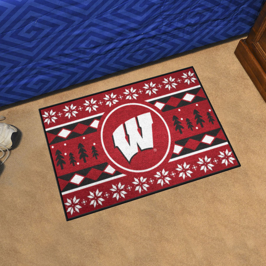 Wisconsin Badgers HOLIDAY SWEATER 20 x 30 STARTER Floor Mat