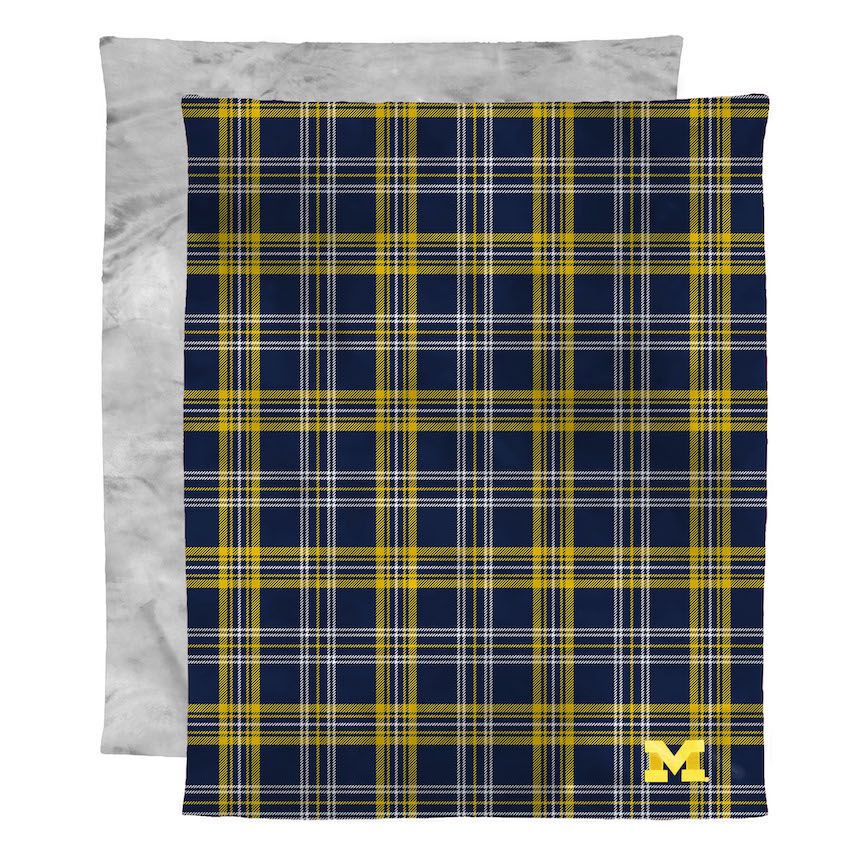 Michigan Wolverines 2 Ply MINK Throw Blanket